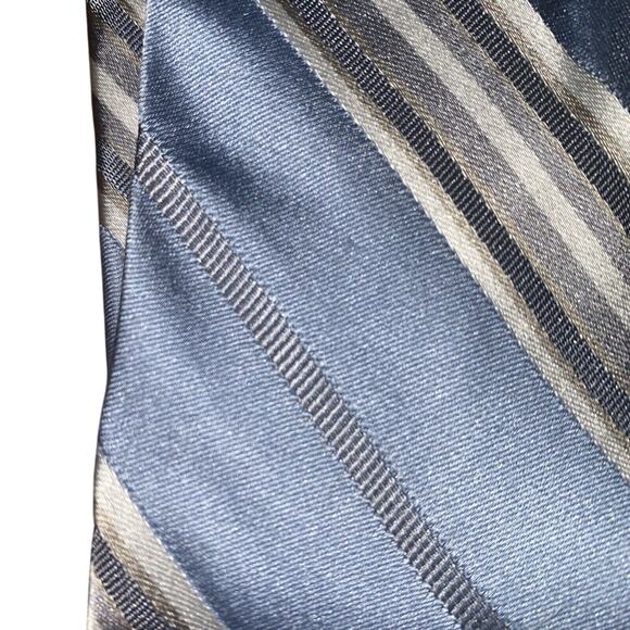 DKNY - Blue/White Striped Silk Men's Neck Tie - Picture 6 of 8